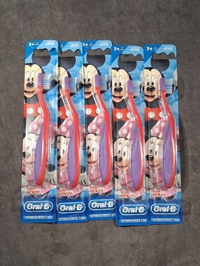 Lot of 5 Oral-B Disney Junior Mickey & Minnie Age 3+ Extra Soft Toothbrushes NEW